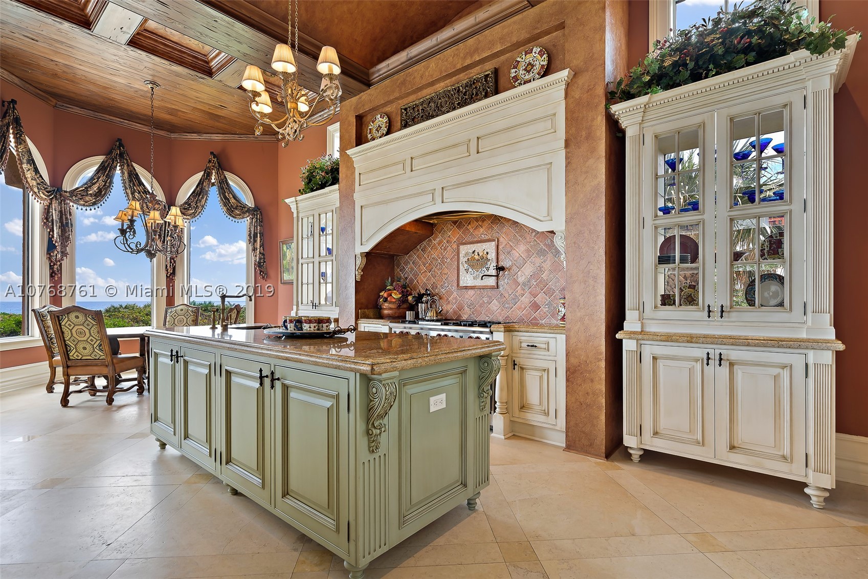 GALLEON BAY - Residential