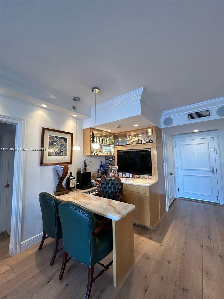 3000 ISL BLVD WILLIAMS IS - Residential