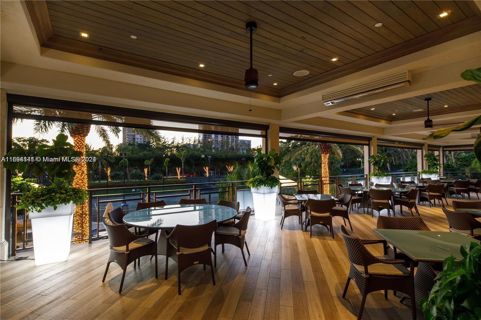 3000 ISL BLVD WILLIAMS IS - Residential