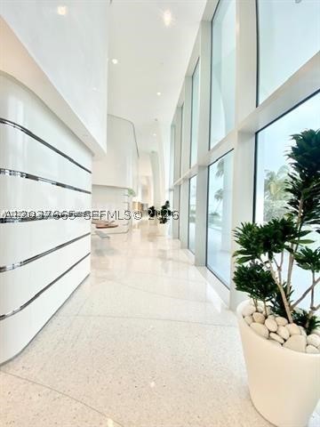 JADE SIGNATURE CONDO - Residential Lease