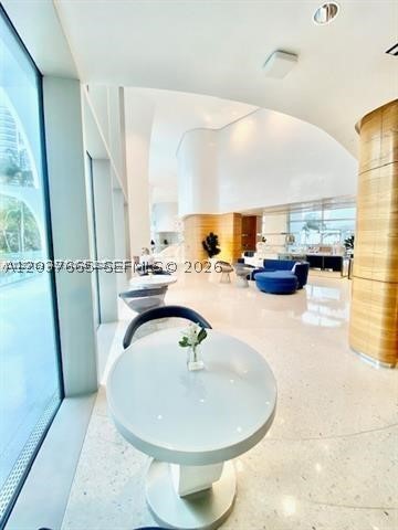 JADE SIGNATURE CONDO - Residential Lease