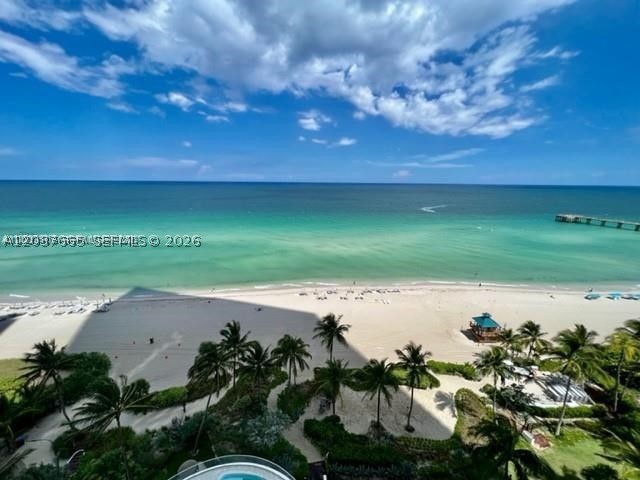 JADE SIGNATURE CONDO - Residential Lease