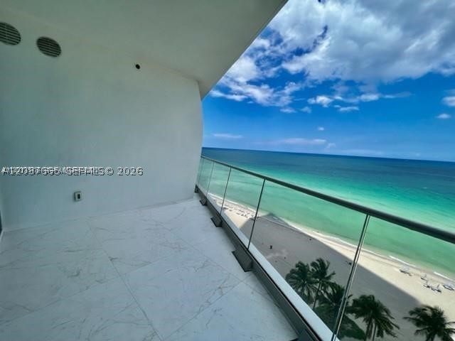 JADE SIGNATURE CONDO - Residential Lease