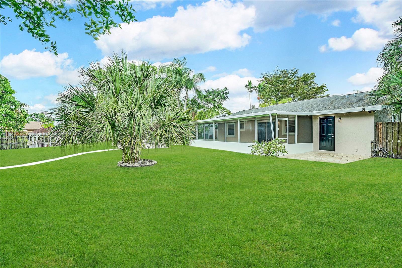 LAUDERDALE NORTH PARK SEC - Residential Lease