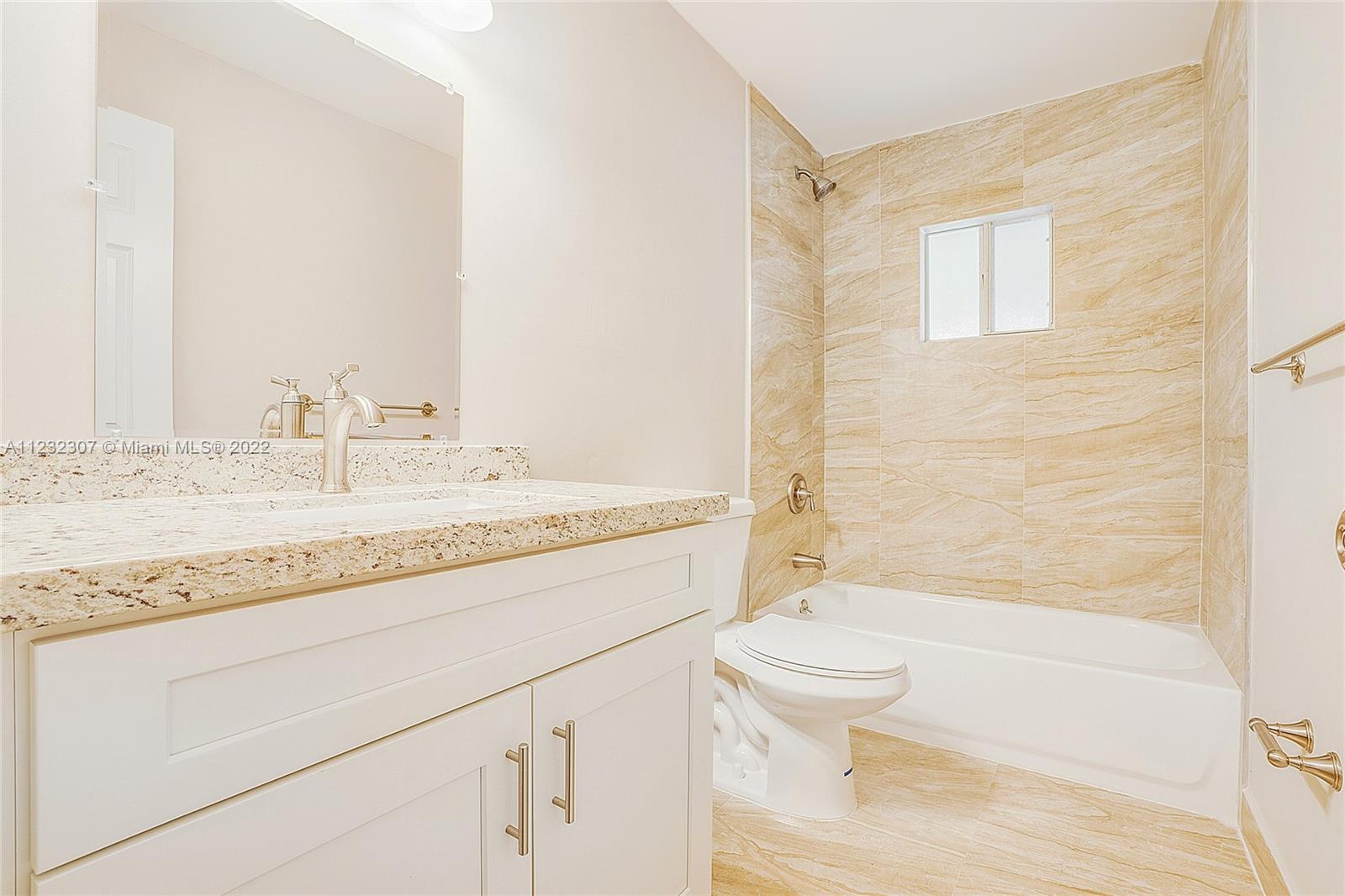 LAUDERDALE NORTH PARK SEC - Residential Lease