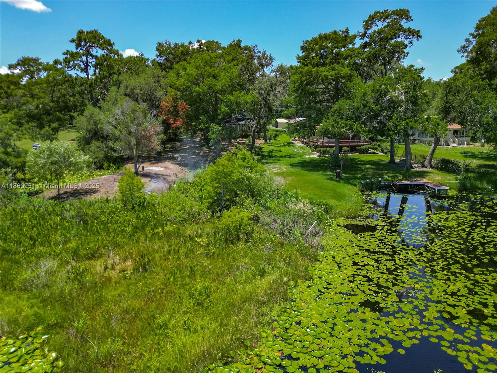 LAKE SHORE - Residential