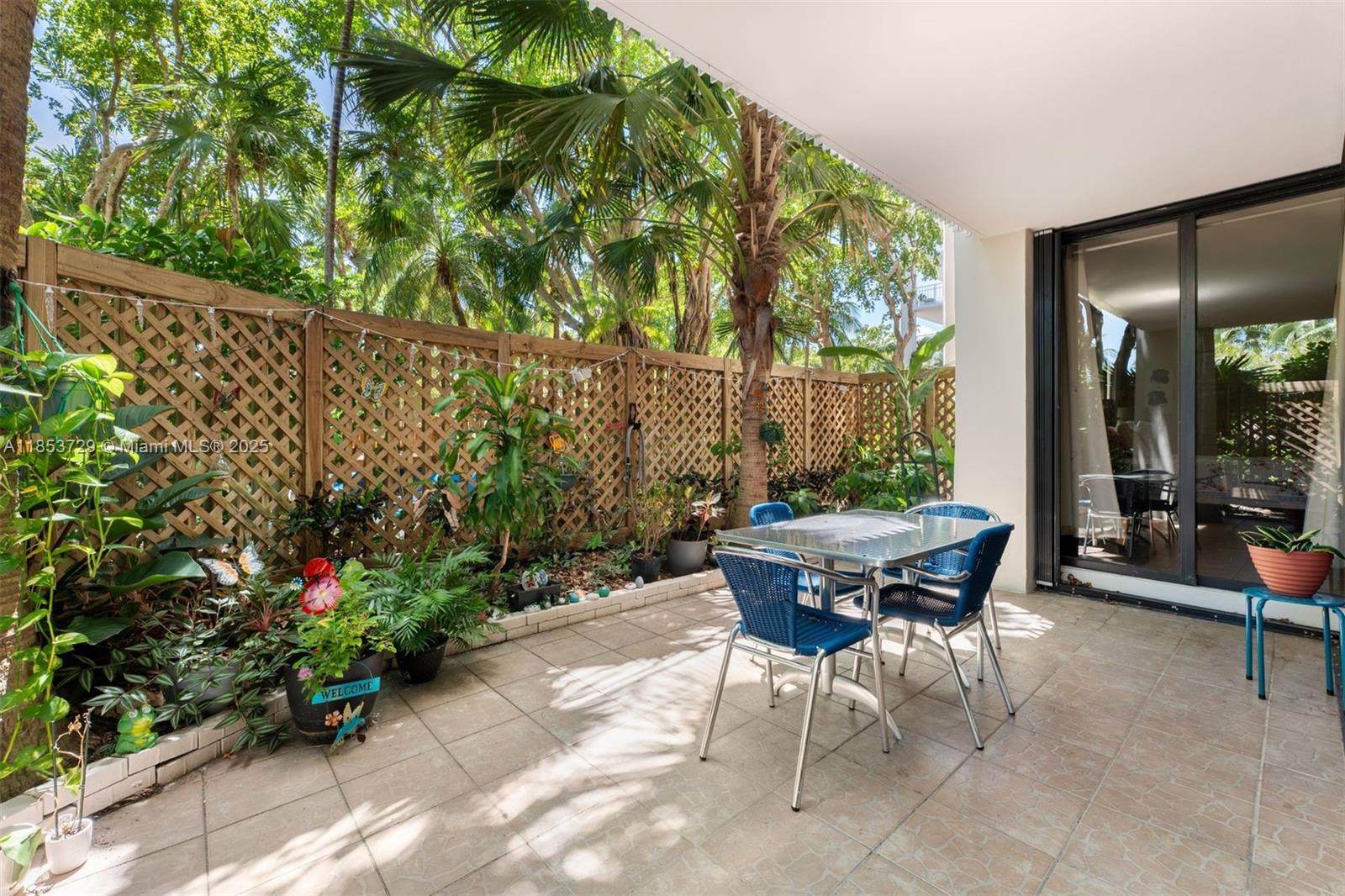 TOWERS OF QUAYSIDE CONDO - Residential