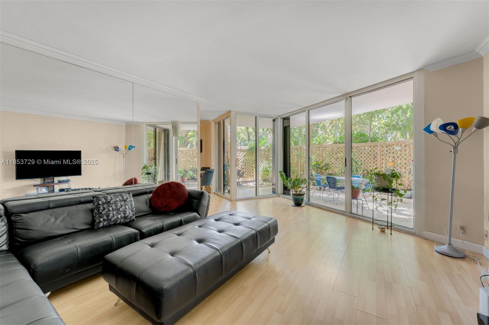 TOWERS OF QUAYSIDE CONDO - Residential