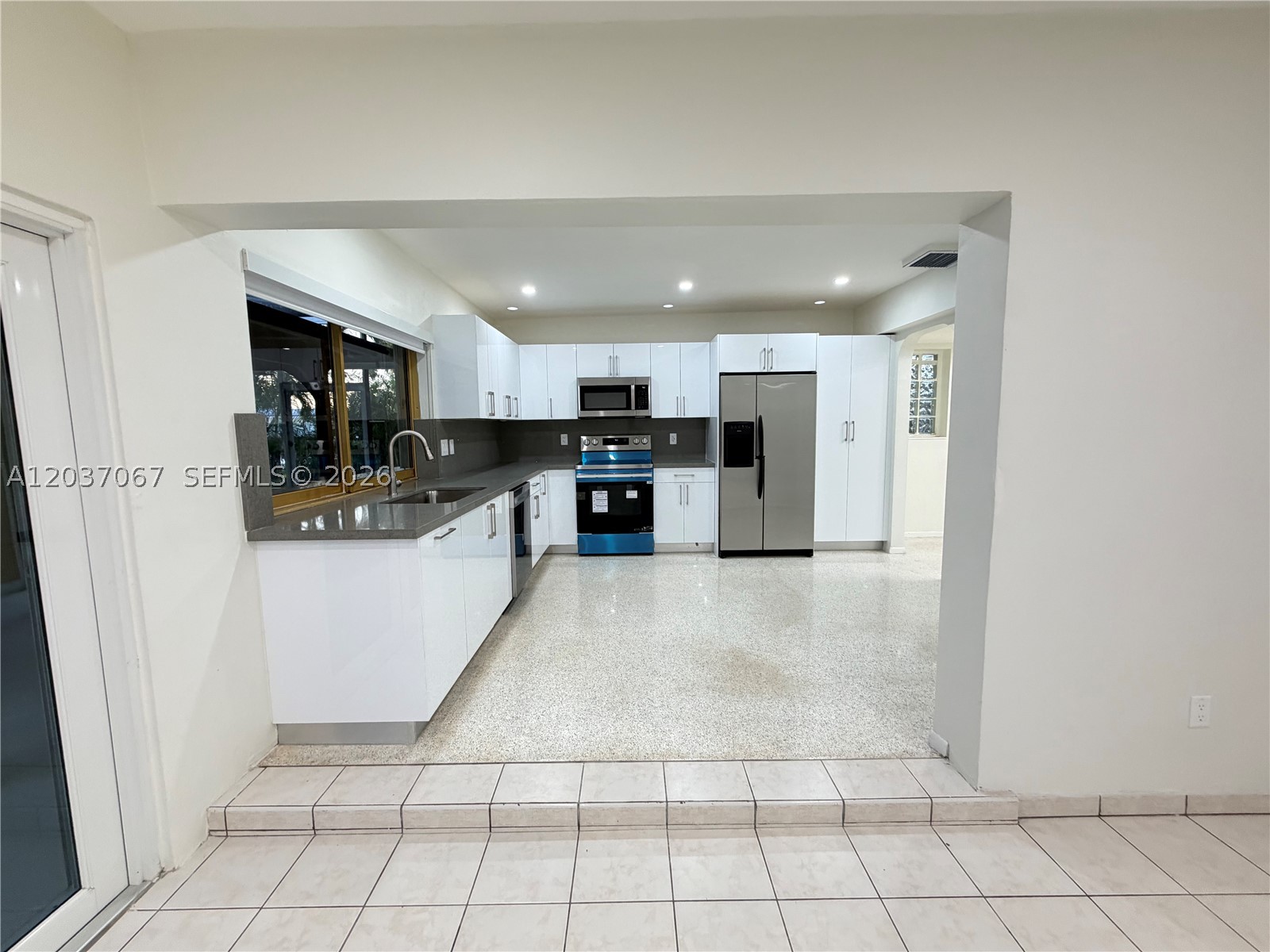 WESTBROOKE GARDENS 2ND AD - Residential Lease