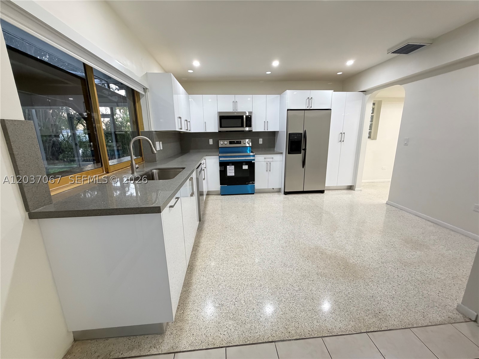 WESTBROOKE GARDENS 2ND AD - Residential Lease