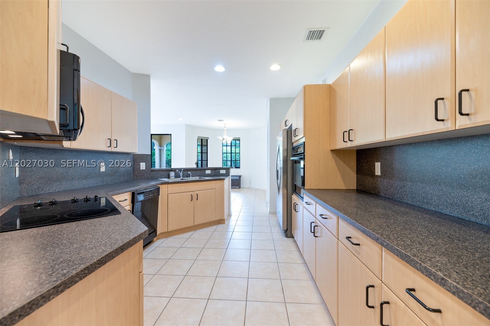MARIPOSA POINTE AT WESTON - Residential