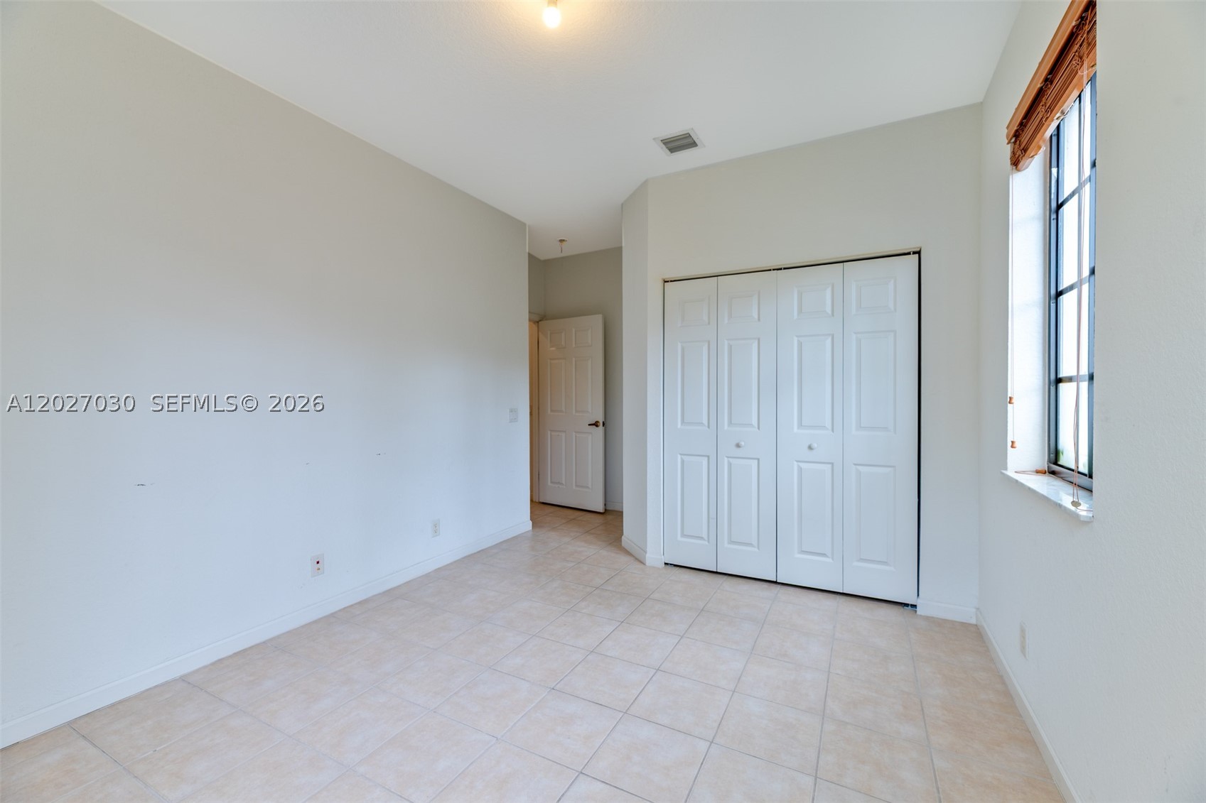 MARIPOSA POINTE AT WESTON - Residential