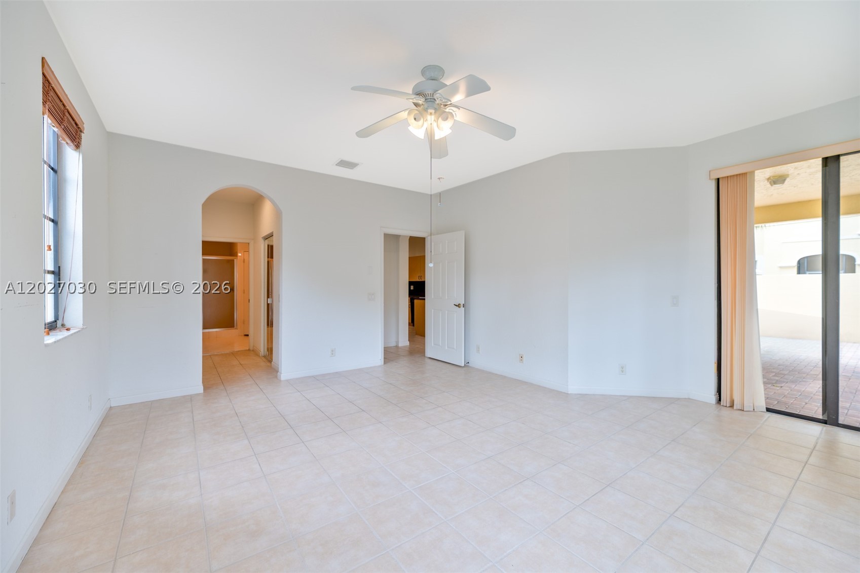 MARIPOSA POINTE AT WESTON - Residential