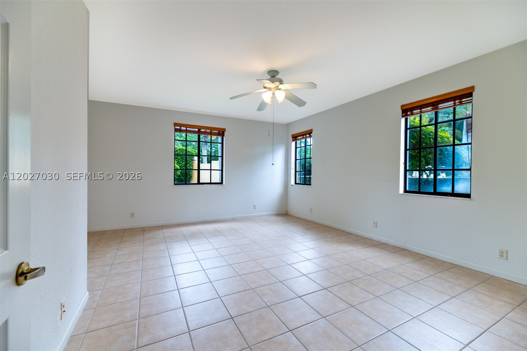 MARIPOSA POINTE AT WESTON - Residential