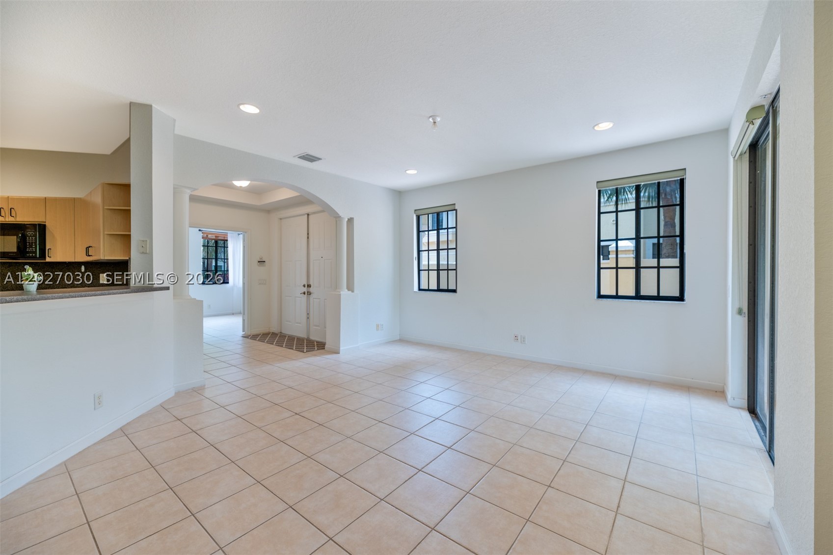 MARIPOSA POINTE AT WESTON - Residential
