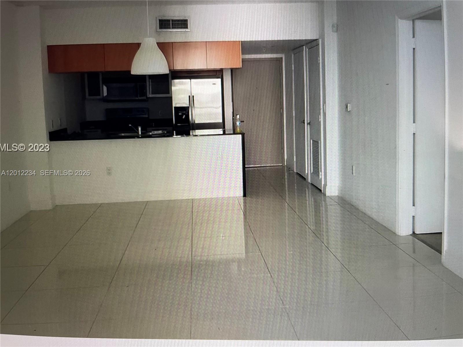 OPERA TOWER CONDO - Residential