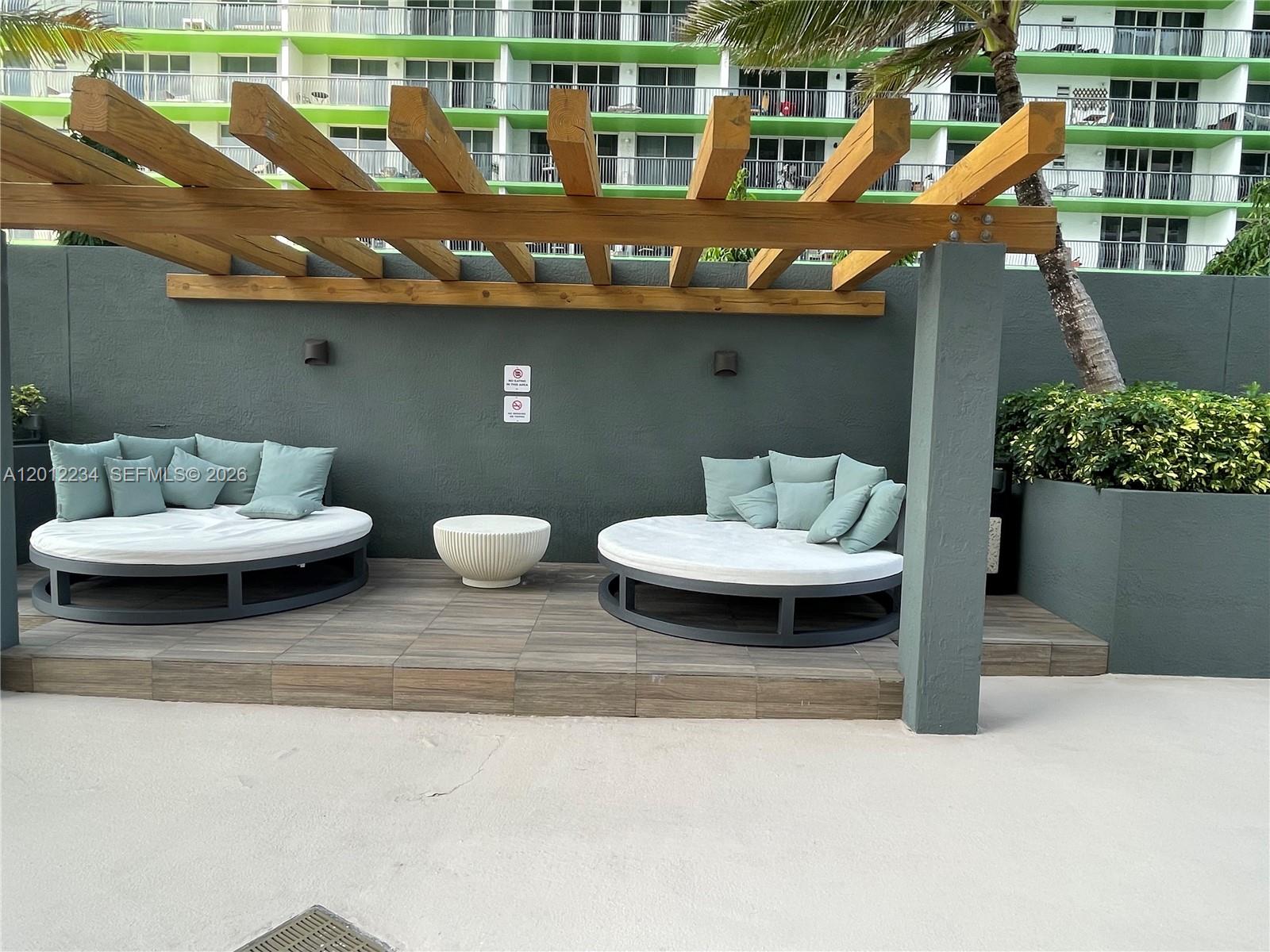 OPERA TOWER CONDO - Residential