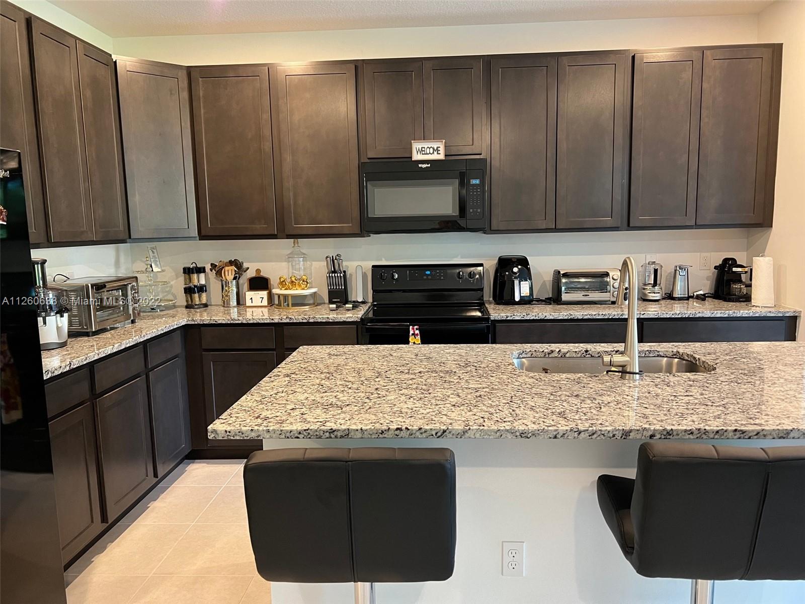 RESIDENCES AT PALM AIRE - Residential
