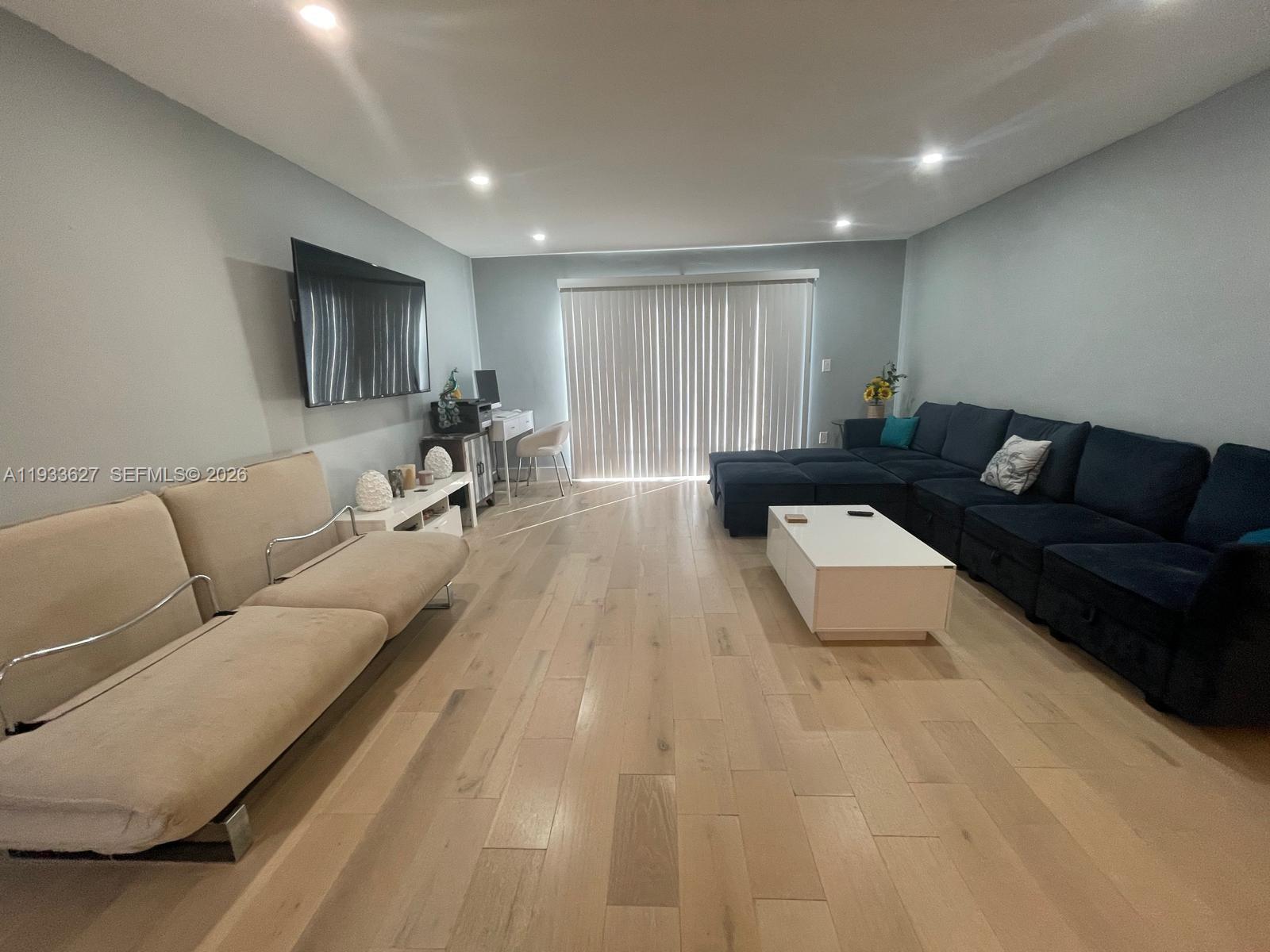 PENN TOWERS CONDO - Residential