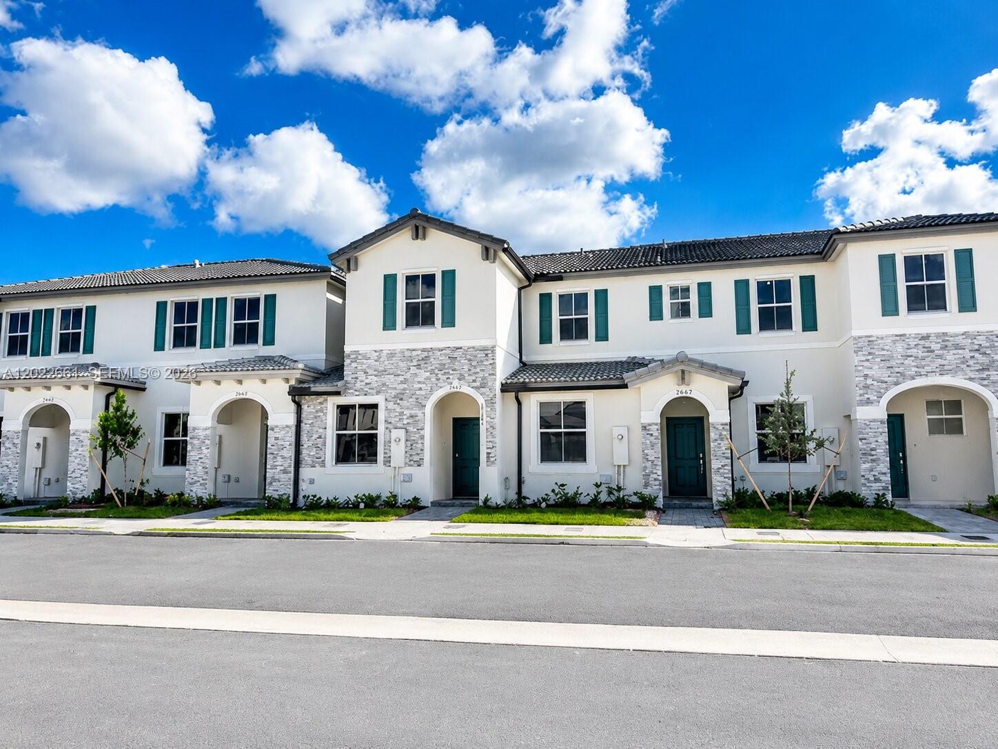 Cedar Pointe - Residential