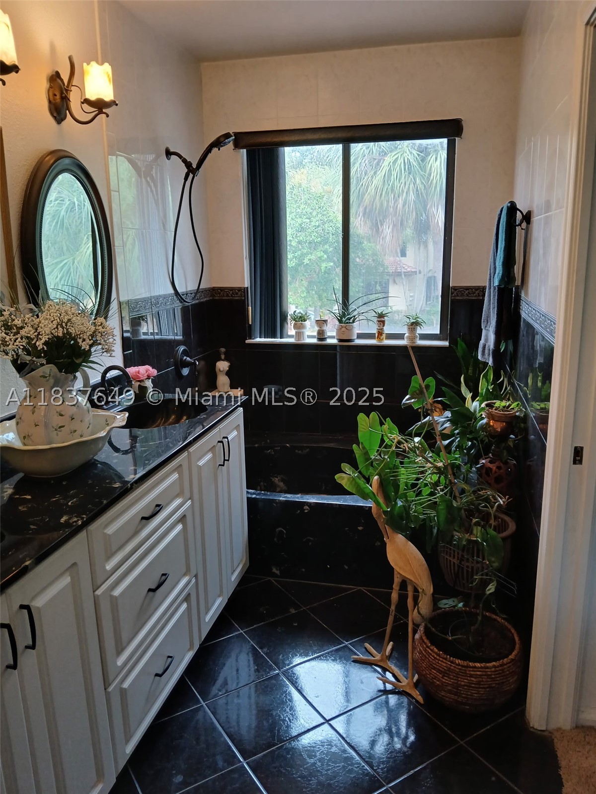 BRIDGEWATER CONDO - Residential