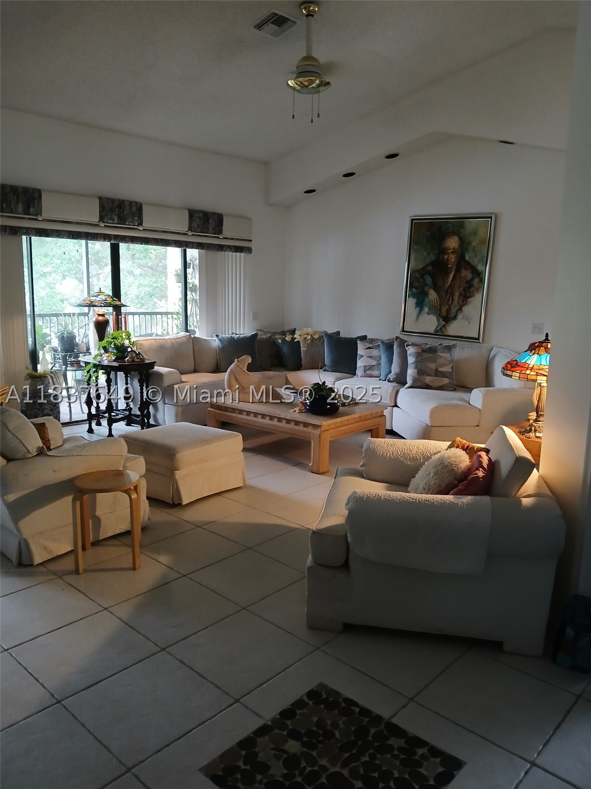 BRIDGEWATER CONDO - Residential