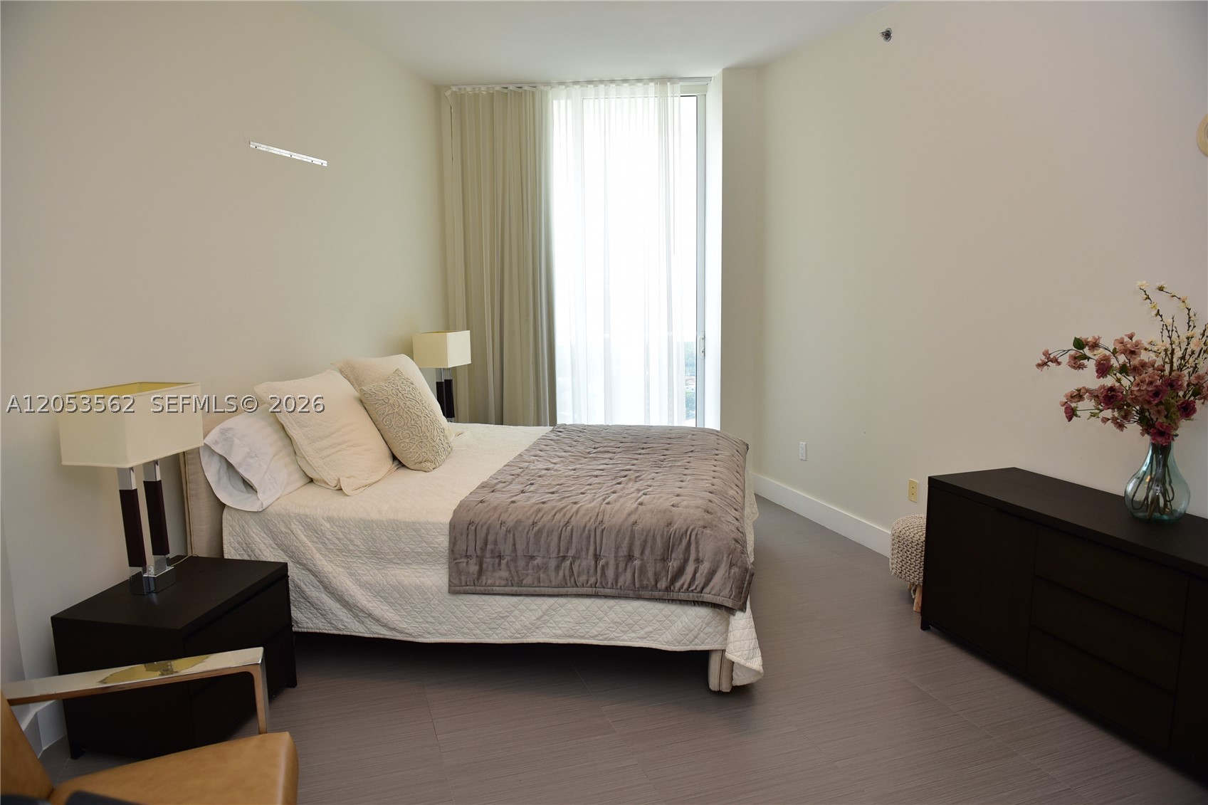 TDR TOWER III CONDO - Residential