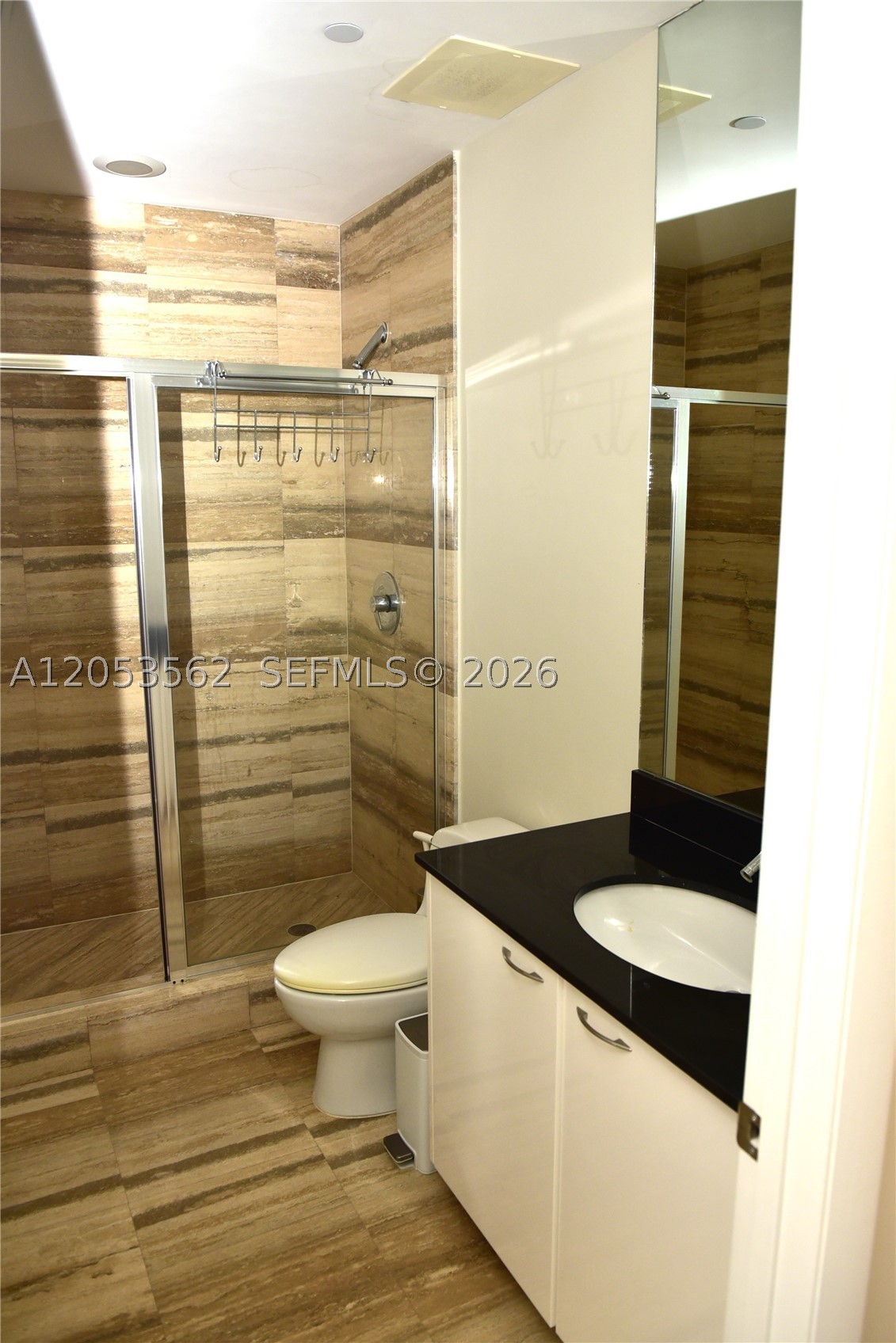 TDR TOWER III CONDO - Residential