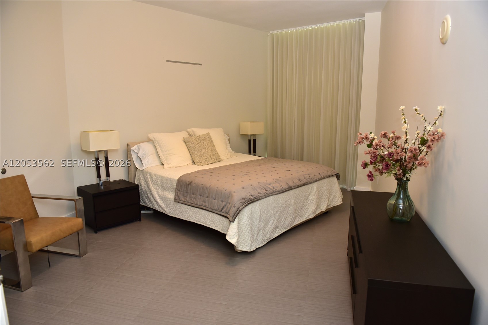 TDR TOWER III CONDO - Residential
