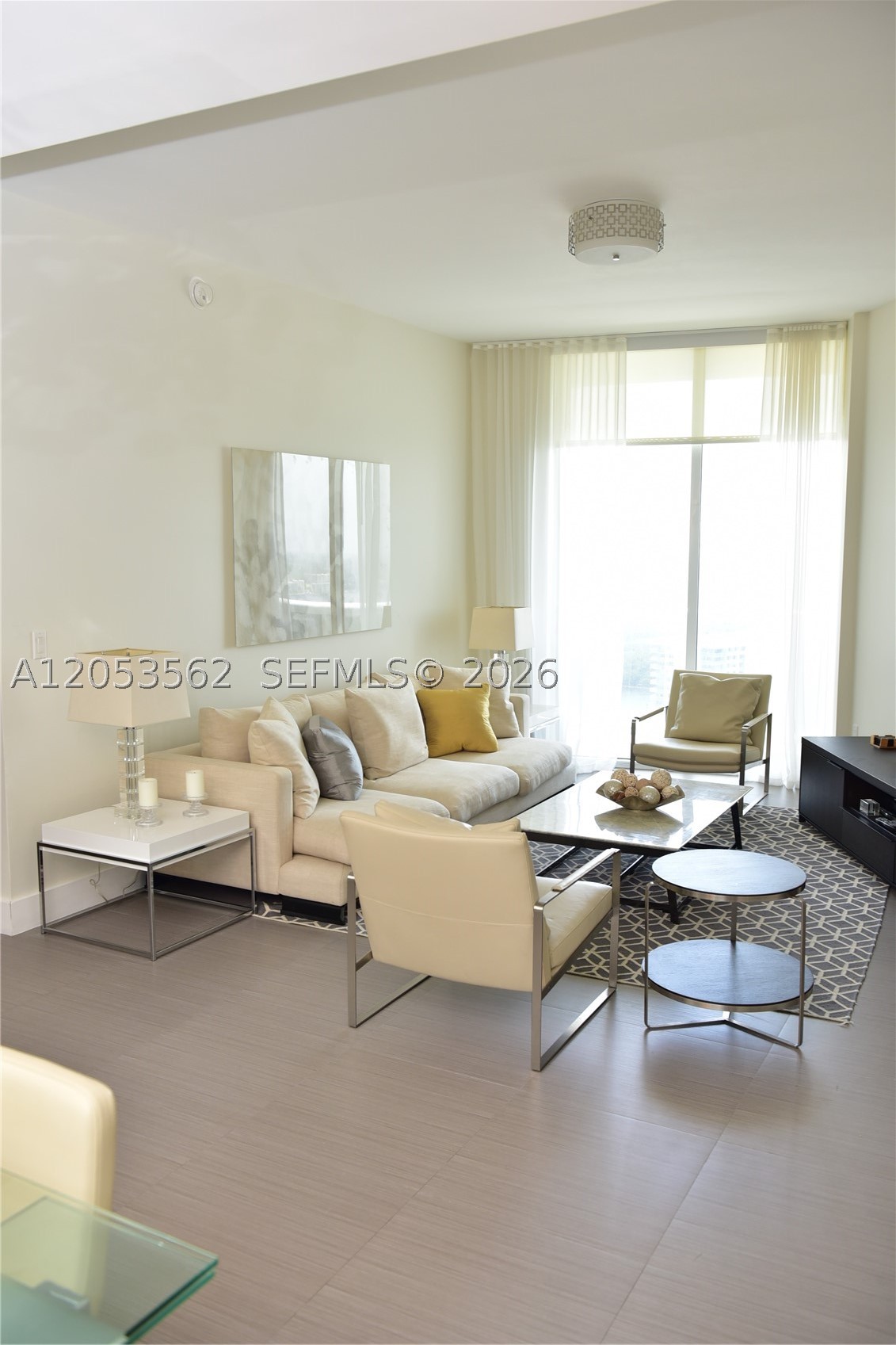 TDR TOWER III CONDO - Residential