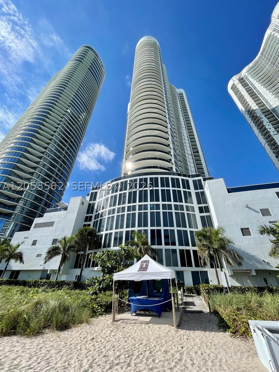 TDR TOWER III CONDO - Residential