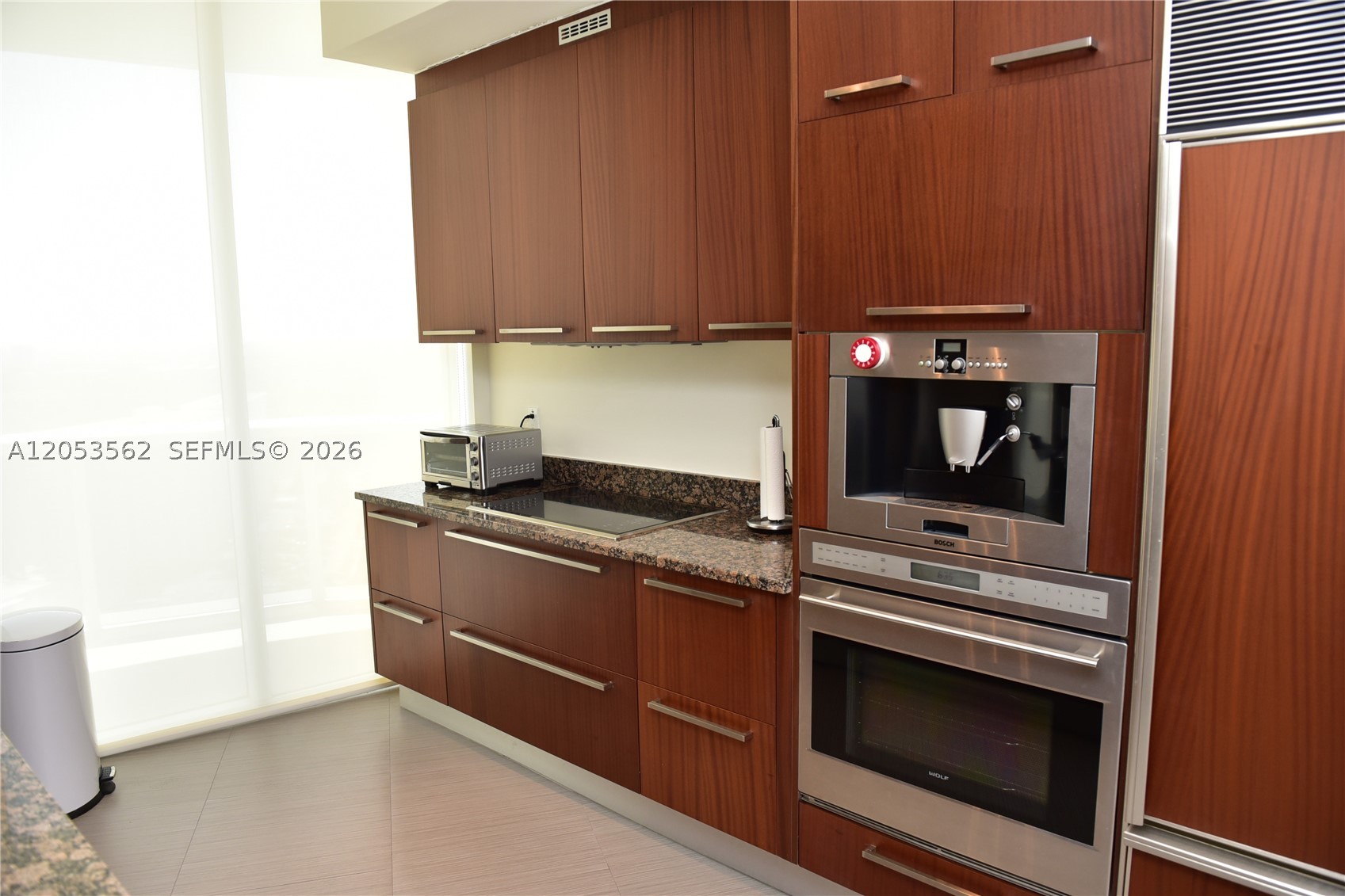 TDR TOWER III CONDO - Residential