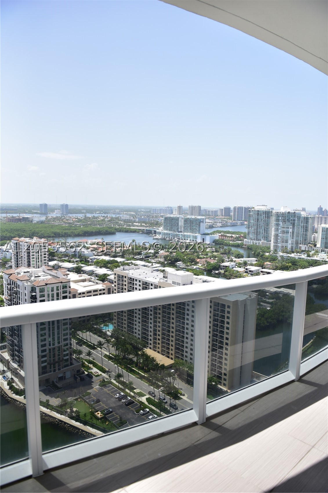 TDR TOWER III CONDO - Residential