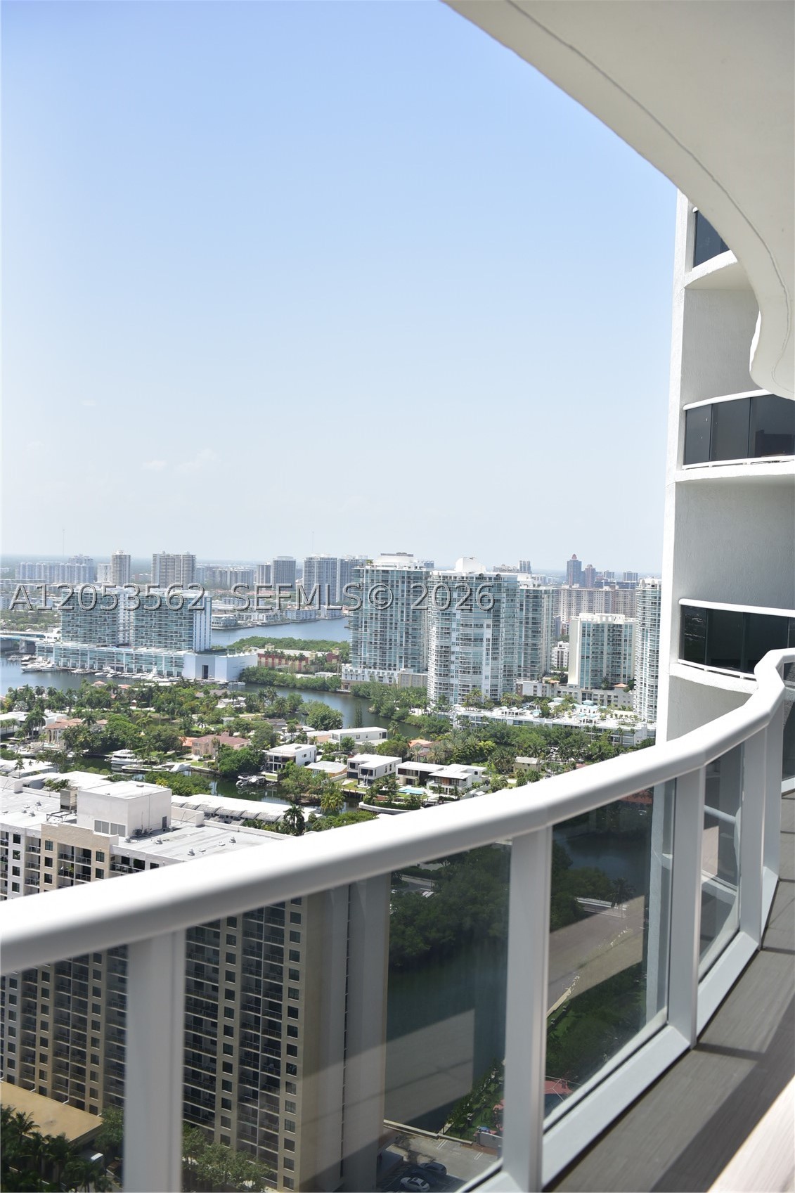 TDR TOWER III CONDO - Residential