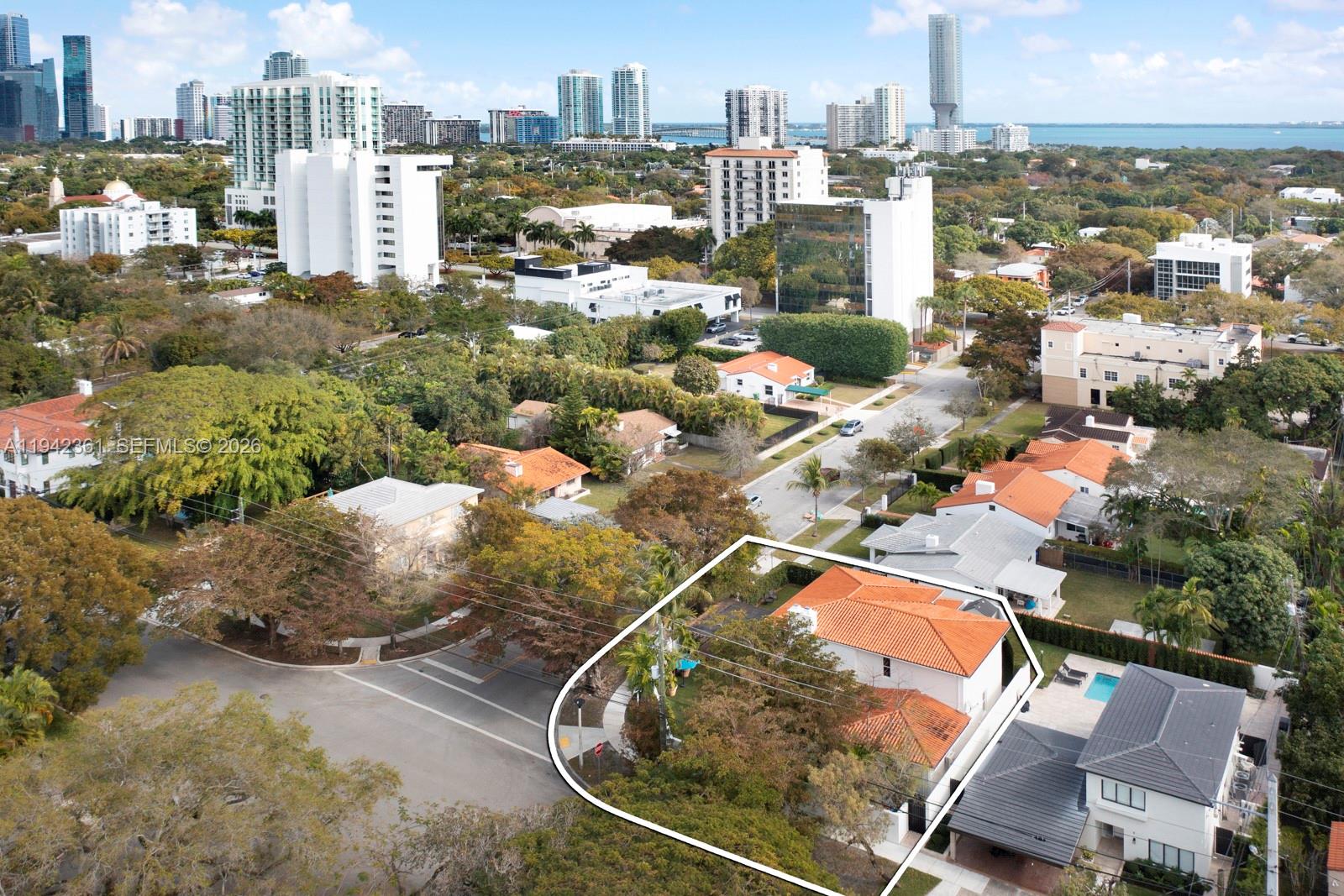 BRICKELL ESTATES - Residential