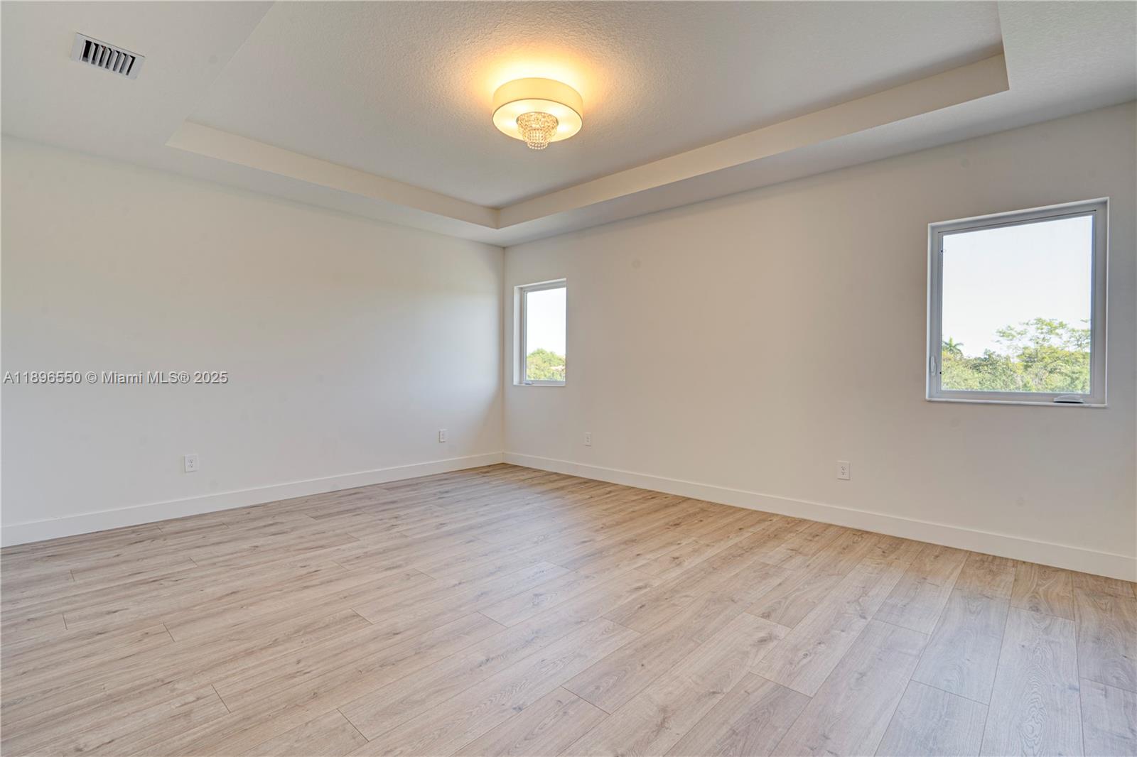 CRESCENT RIDGE - Residential
