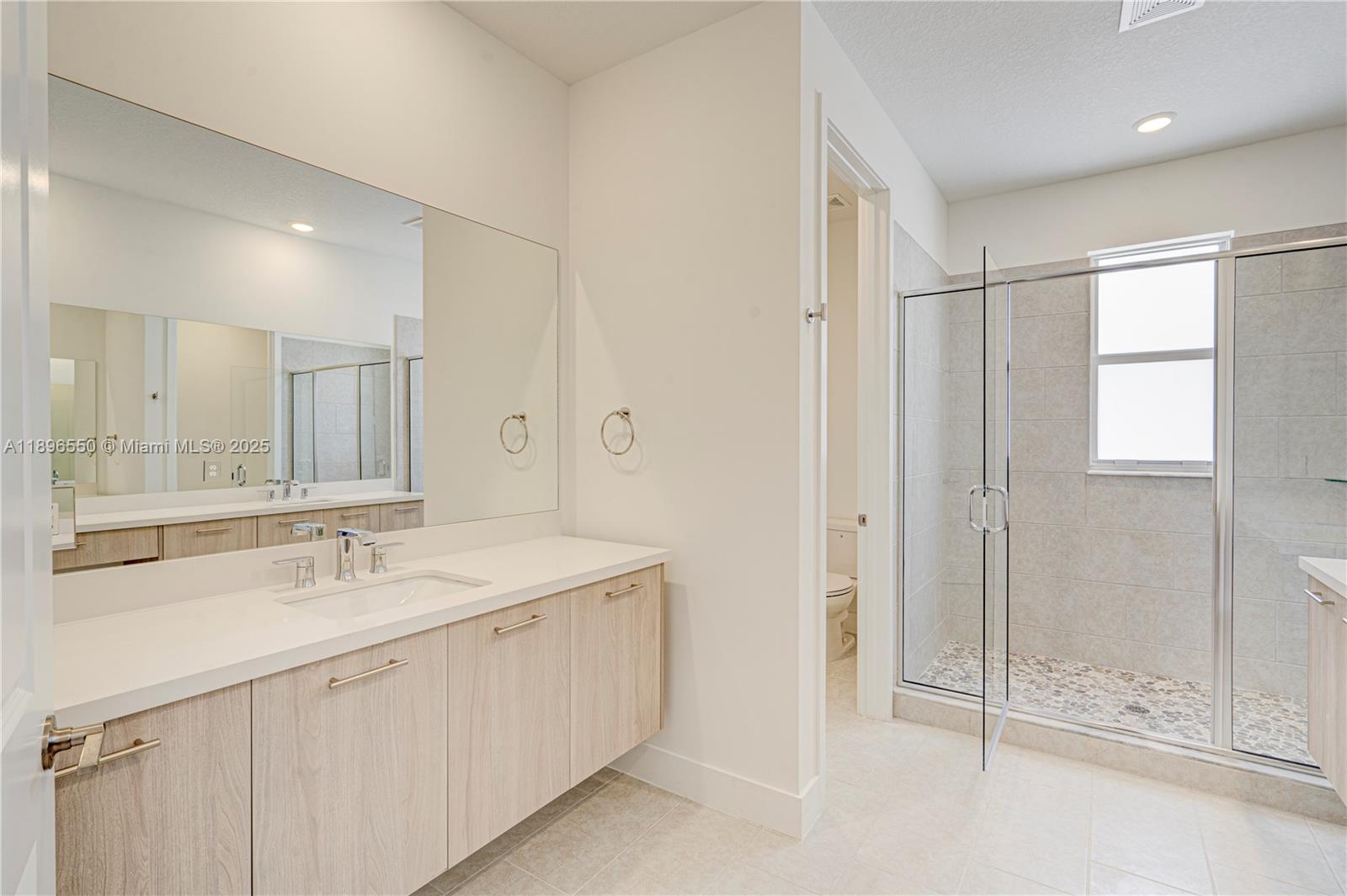CRESCENT RIDGE - Residential