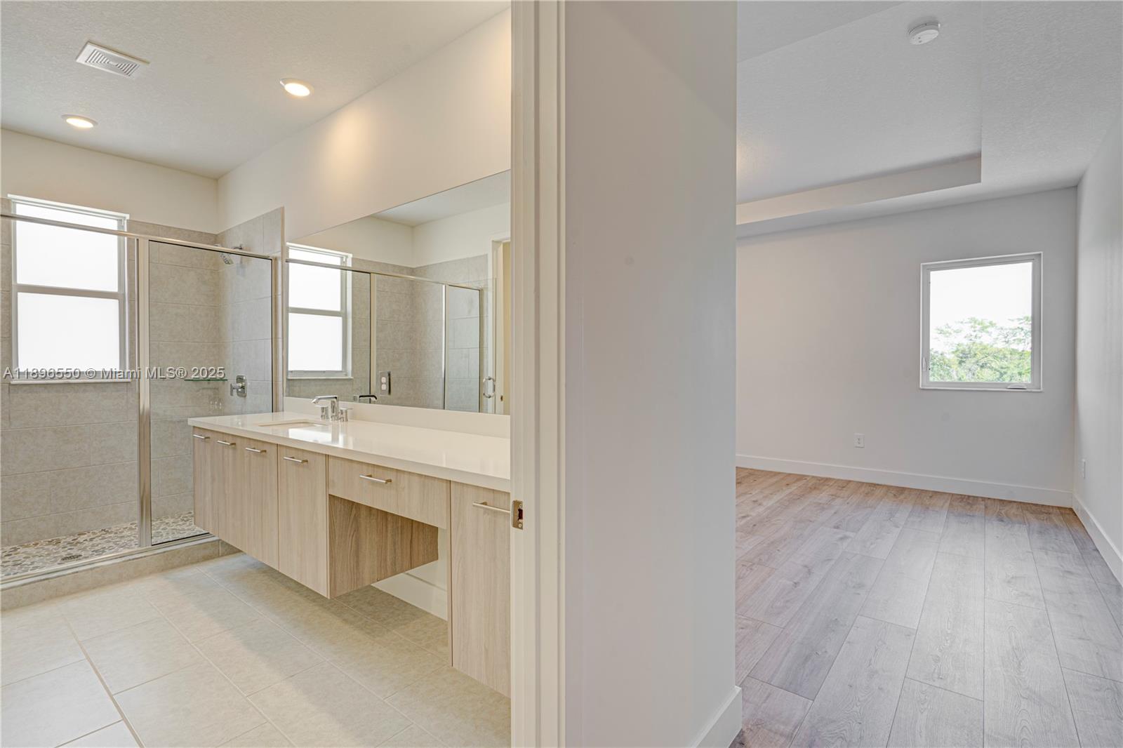 CRESCENT RIDGE - Residential