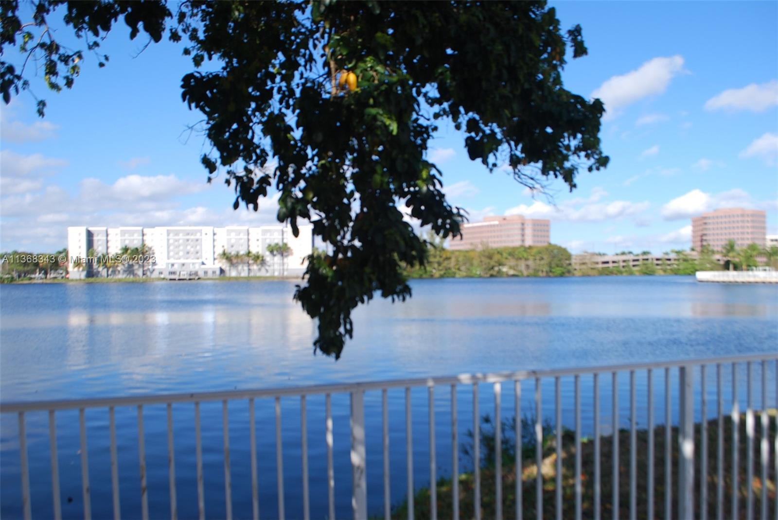 EL LAGO CONDO - Residential