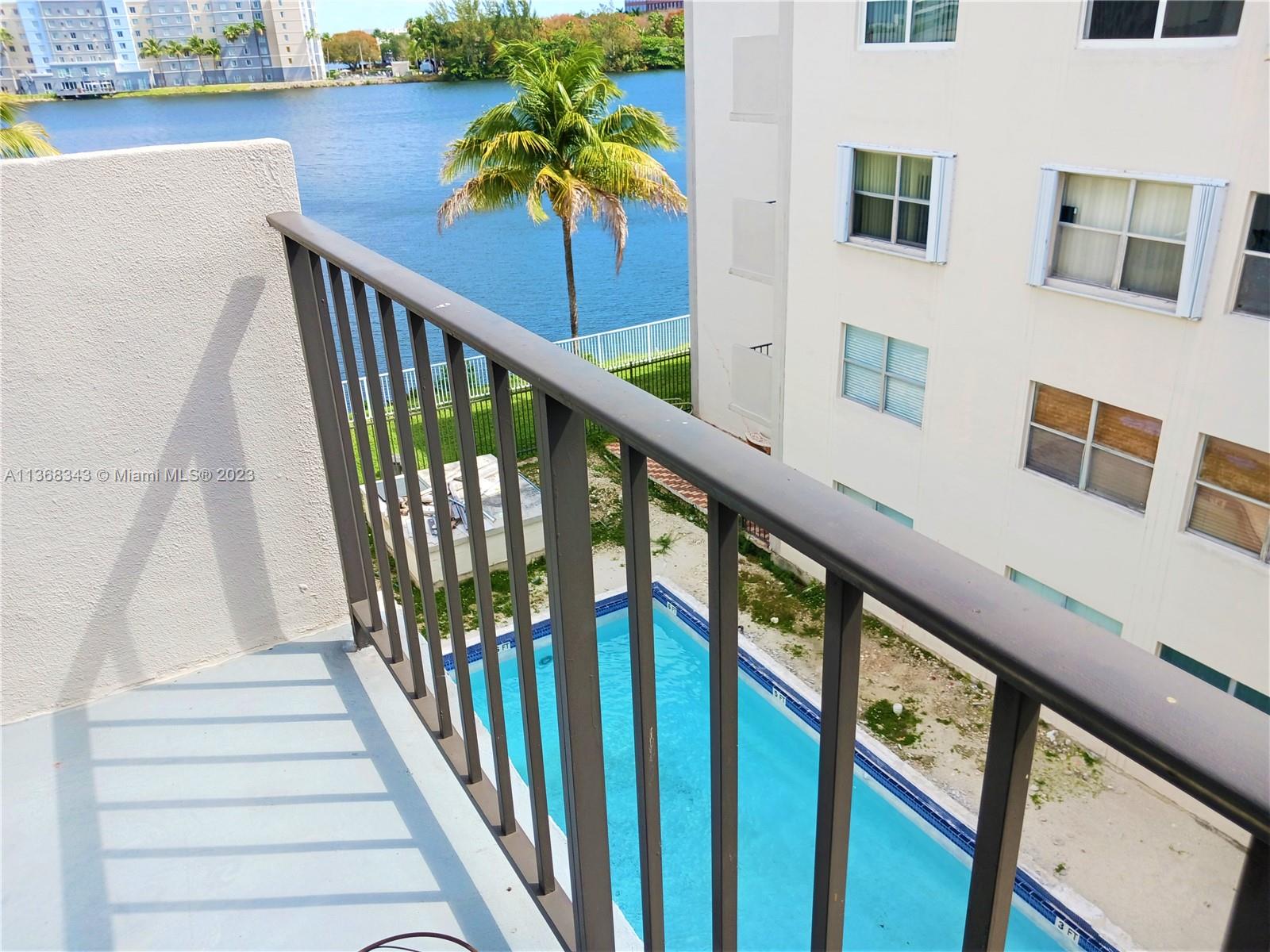 EL LAGO CONDO - Residential