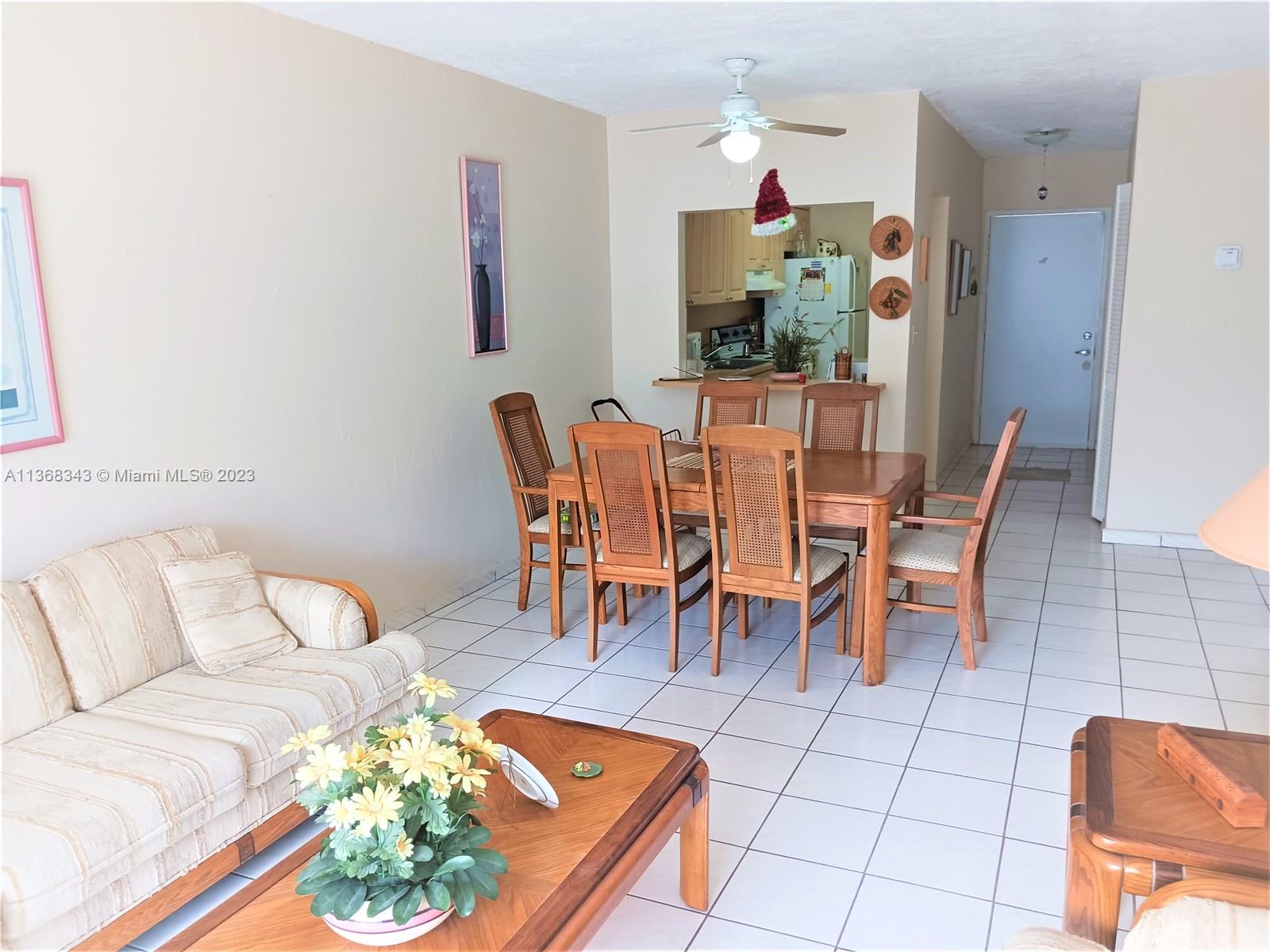 EL LAGO CONDO - Residential