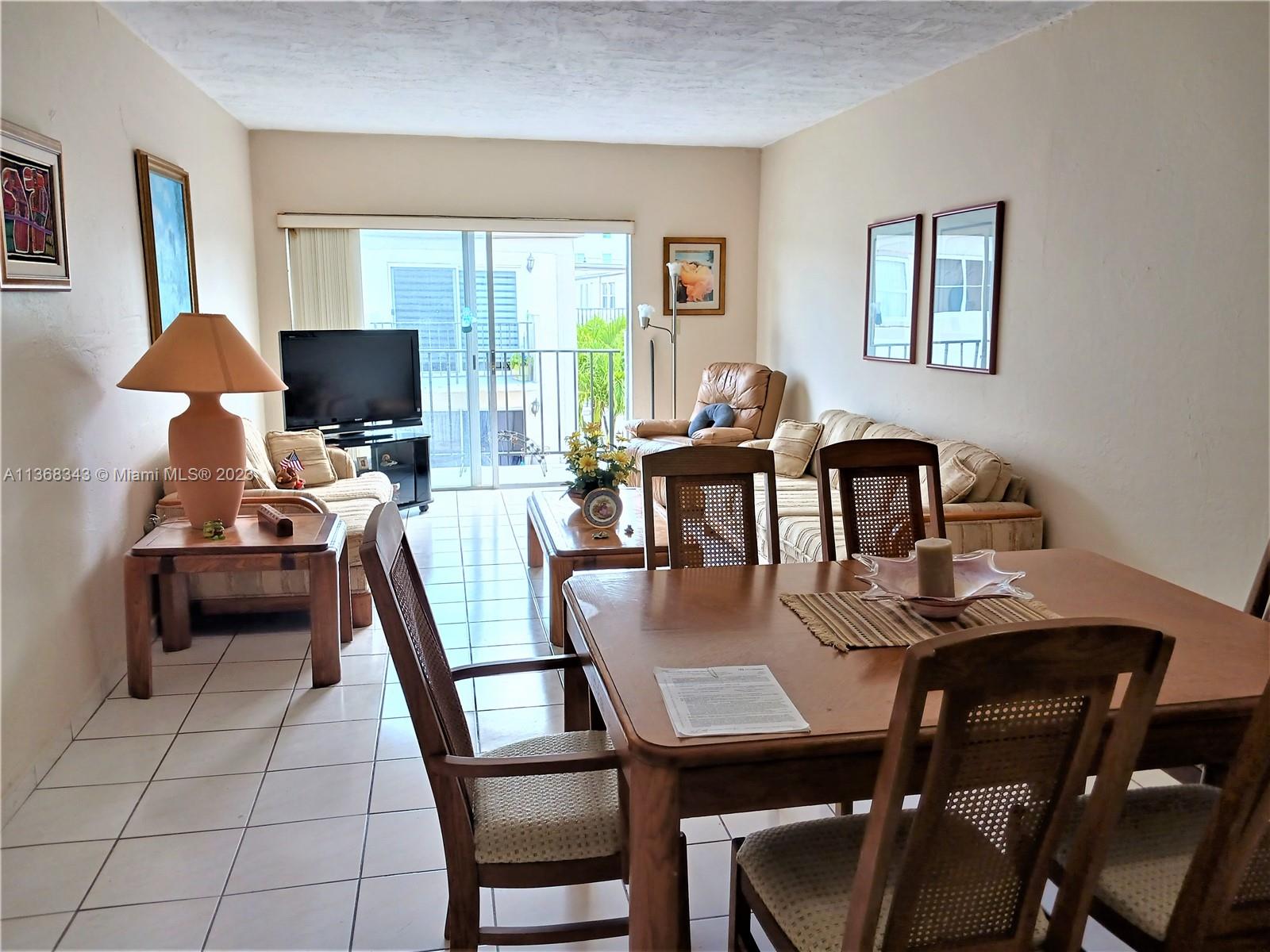 EL LAGO CONDO - Residential
