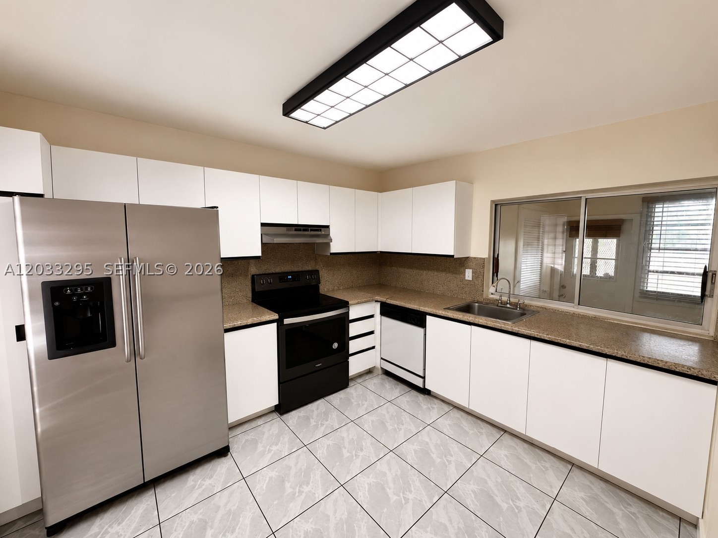 GREEN HILLS PARK WEST NO 2 - Residential