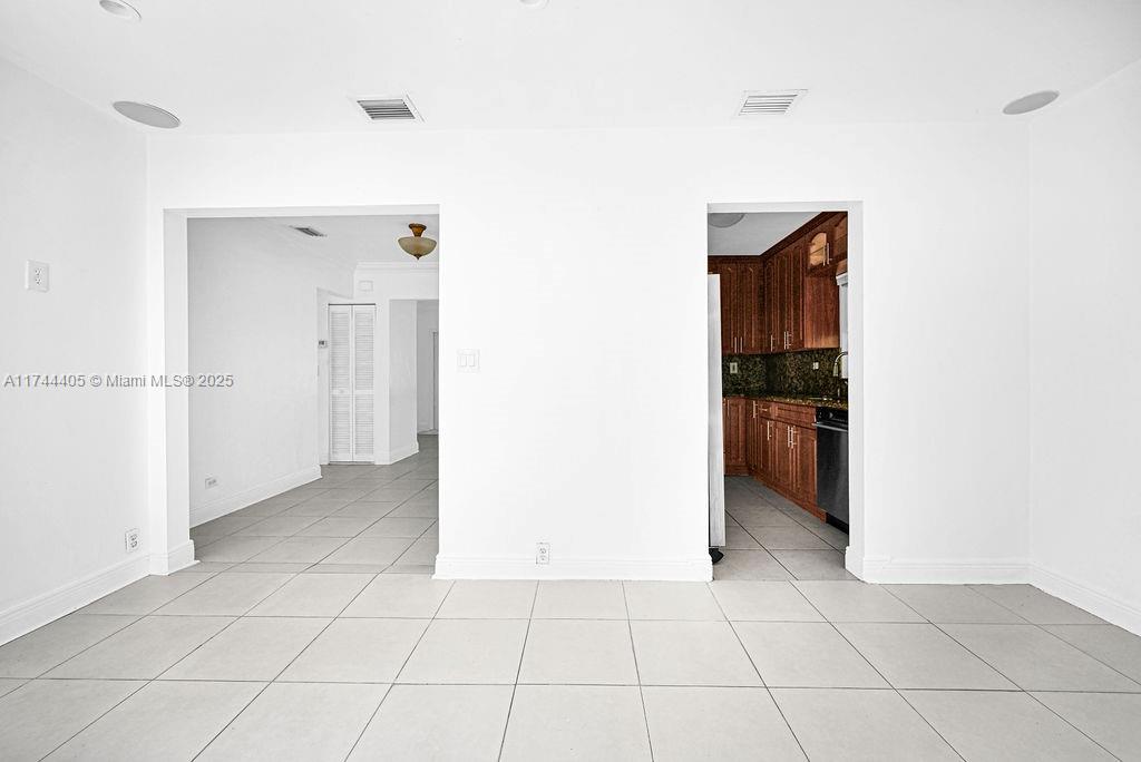SUNNY GROVE - Residential