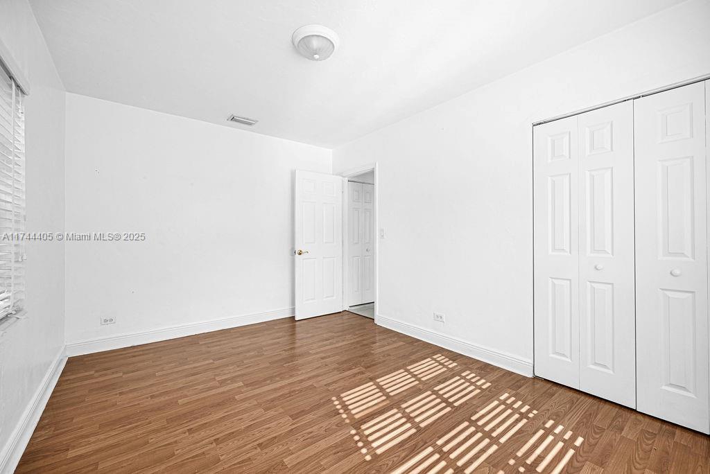SUNNY GROVE - Residential