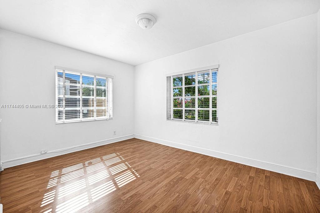SUNNY GROVE - Residential