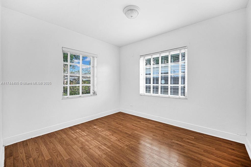 SUNNY GROVE - Residential