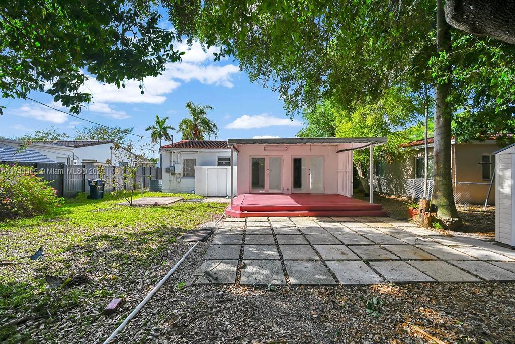 SUNNY GROVE - Residential
