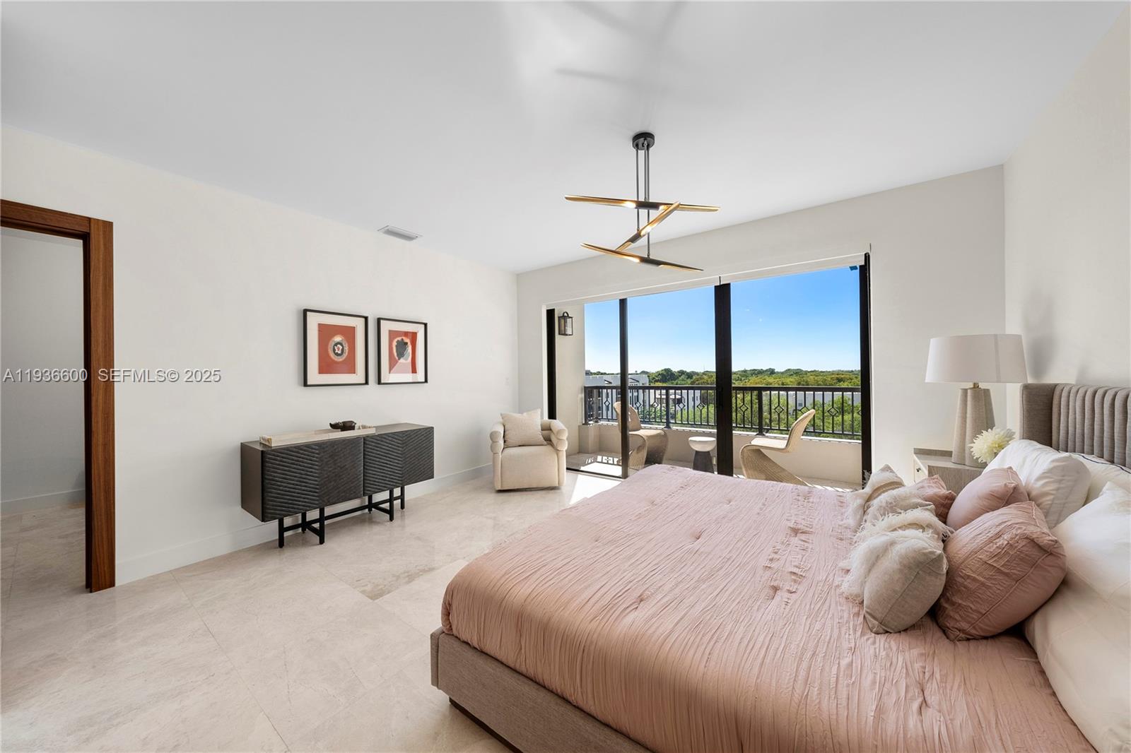 701 VALENCIA CONDO - Residential Lease