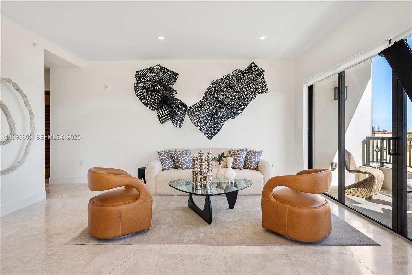 701 VALENCIA CONDO - Residential Lease